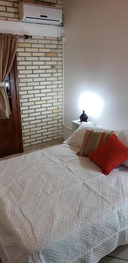Residencial Costumes Brasileiras Hotel บอมบินญัส ภายนอก รูปภาพ
