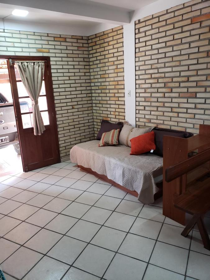 Residencial Costumes Brasileiras Hotel บอมบินญัส ภายนอก รูปภาพ
